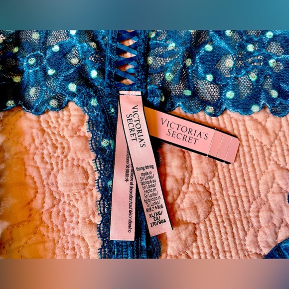 Victoria’s Secret Thong/String, Size: XL - Picture 4 of 5